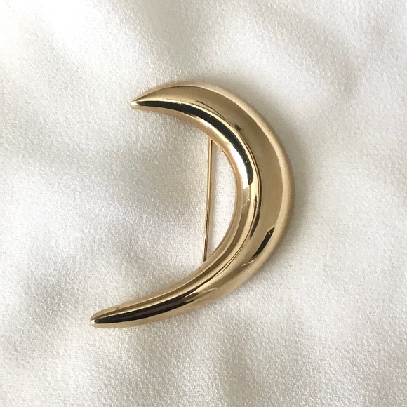Vintage Crescent Moon Brooch - Picture 1 of 3